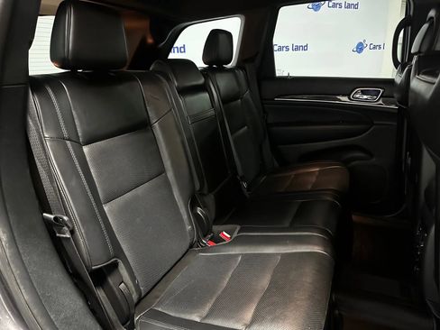 Used 2018 Jeep Grand Cherokee Overland AWD/4WD image 21