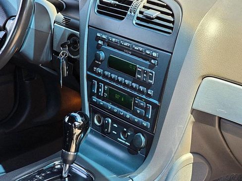 Used 2002 Ford Thunderbird Deluxe image 22