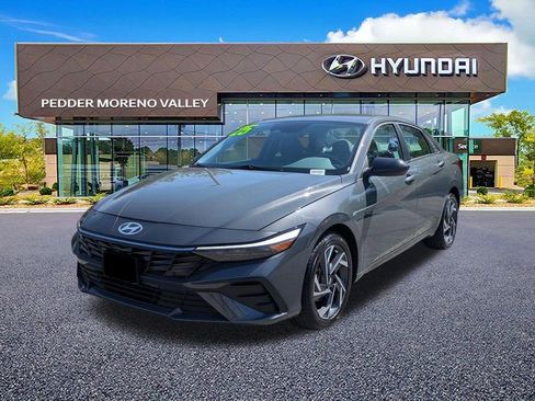 Certified 2025 Hyundai Elantra Sport FWD image 7