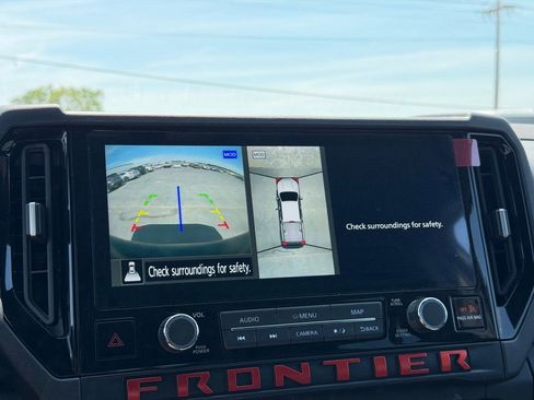 Used 2025 Nissan Frontier PRO-4X w/ Pro Premium Package image 23