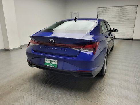 Used 2021 Hyundai Elantra SE FWD image 7