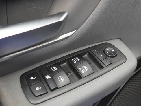 Used 2019 RAM 1500 Big Horn image 37