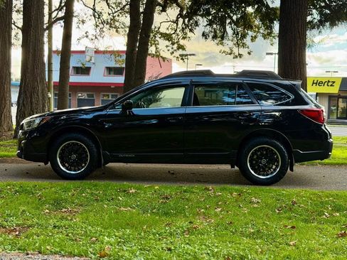 Used 2018 Subaru Outback 2.5i Premium image 5