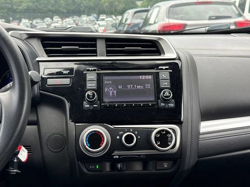 Used 2017 Honda Fit LX image 9