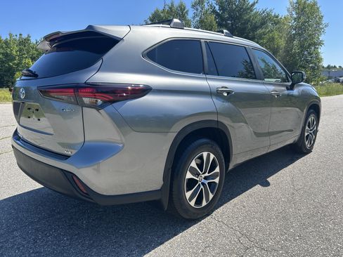 Used 2026 Toyota Highlander XLE AWD/4WD image 5