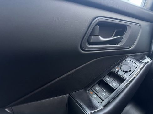 Certified 2025 Nissan Rogue S image 24