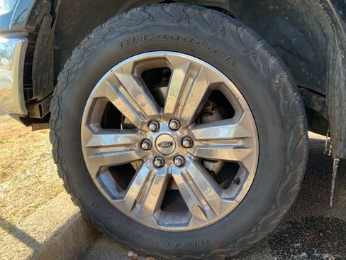 Used 2020 Ford F150 Lariat AWD/4WD image 5