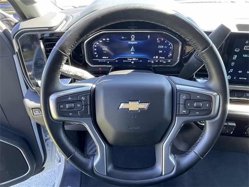 Used 2024 Chevrolet Silverado 2500 LT image 21