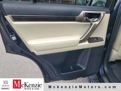 Used 2021 Lexus GX 460 Premium w/ Premium Package AWD/4WD image 26
