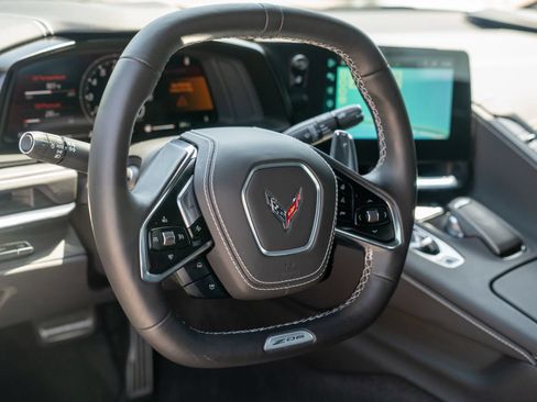Used 2025 Chevrolet Corvette Z06 w/ Stealth Interior Trim Package RWD image 22
