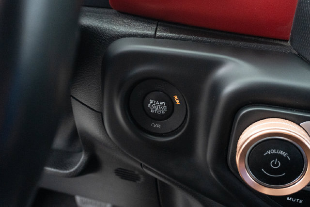 Used 2021 Jeep Gladiator Rubicon AWD/4WD image 32