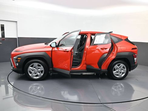 Certified 2026 Hyundai Kona SE FWD image 32