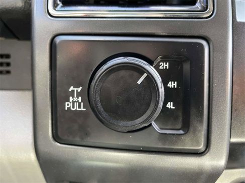 Certified 2019 Ford F250 XLT w/ XLT Value Package image 24