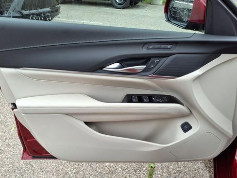 New 2025 Cadillac CT4 Premium Luxury image 11