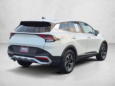 Used 2023 Kia Sportage LX FWD image 5