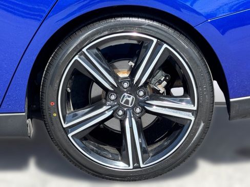 Used 2024 Honda Accord Sport image 13