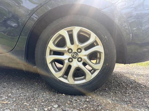 Used 2016 Scion iA image 16