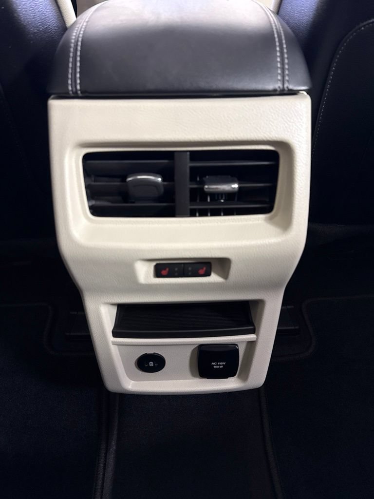 Used 2024 Ford Edge Titanium w/ Equipment Group 301A AWD/4WD image 33