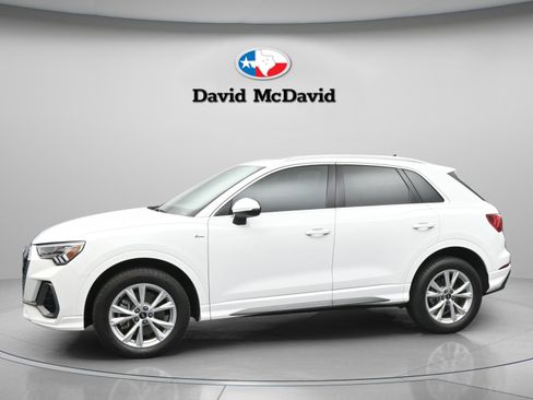 Used 2023 Audi Q3 2.0T Premium w/ Convenience Package AWD/4WD image 5