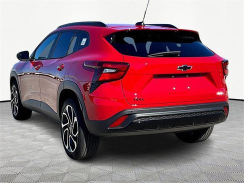 New 2026 Chevrolet Trax RS w/ Sunroof Package image 4