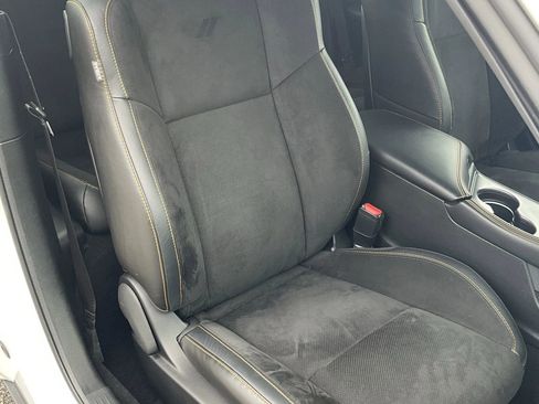 Used 2023 Dodge Challenger R/T Scat Pack RWD image 10