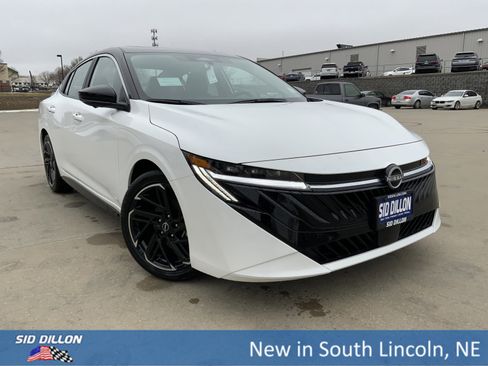 New 2026 Nissan Sentra SR w/ SR Premium Package image 2