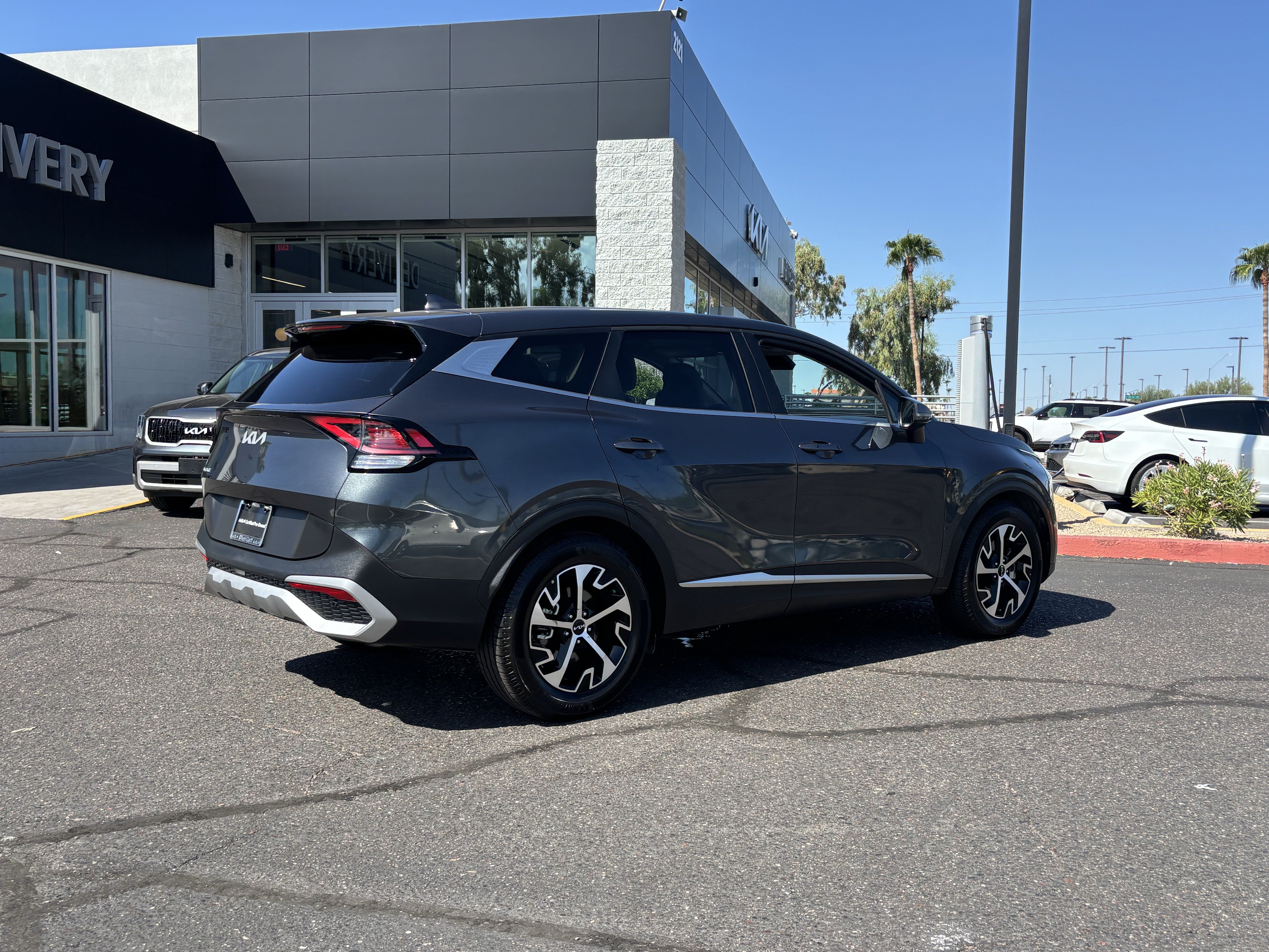 Certified 2024 Kia Sportage EX FWD image 3