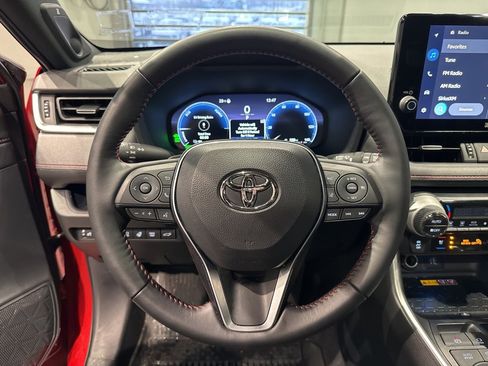 Used 2025 Toyota RAV4 XSE image 26