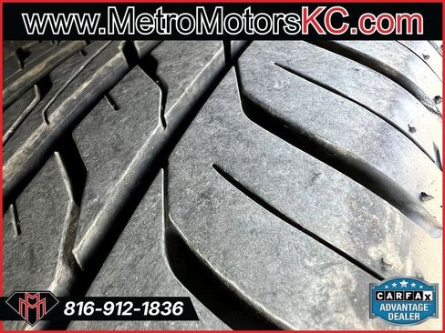 Used 2013 Hyundai Elantra GLS w/ Preferred Pkg FWD image 12