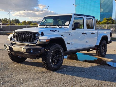 New 2026 Jeep Gladiator Willys AWD/4WD image 3