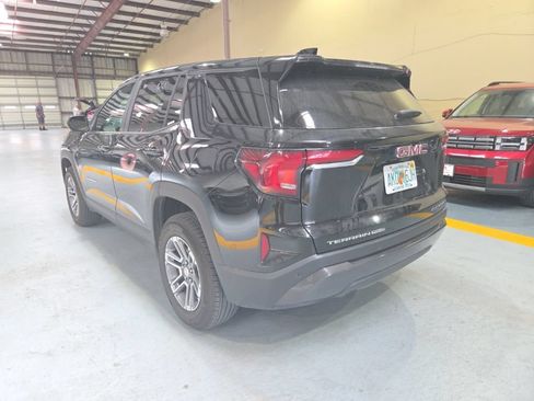 Used 2025 GMC Terrain Elevation AWD/4WD image 8