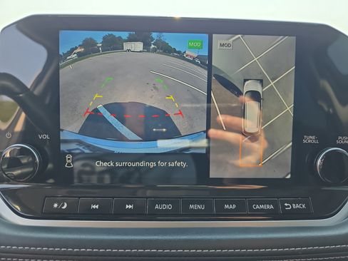 Used 2022 Nissan Rogue Platinum w/ Head-Up Display Package FWD image 25