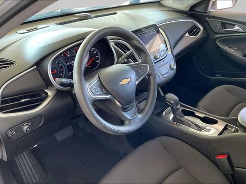 Used 2024 Chevrolet Malibu LS FWD image 12