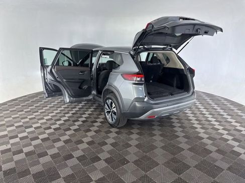 Used 2021 Nissan Rogue SV AWD/4WD image 18