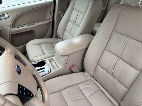 Used 2007 Ford Five Hundred SEL image 19