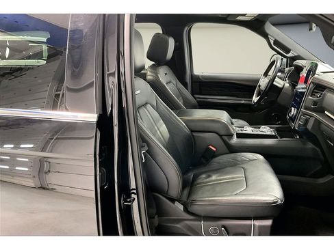 Used 2023 Ford Expedition Max Platinum image 8