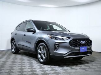Certified 2025 Ford Escape ST-Line Select AWD/4WD video 1