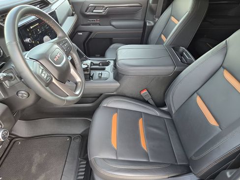 Used 2025 GMC Sierra 1500 AT4 AWD/4WD image 12