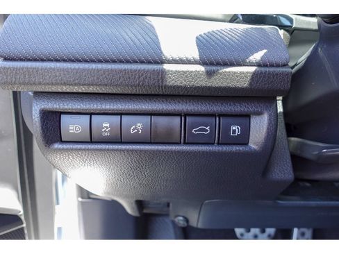 Used 2025 Toyota Camry SE w/ Convenience Package FWD image 13