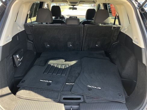 Certified 2023 Nissan Rogue SV image 26