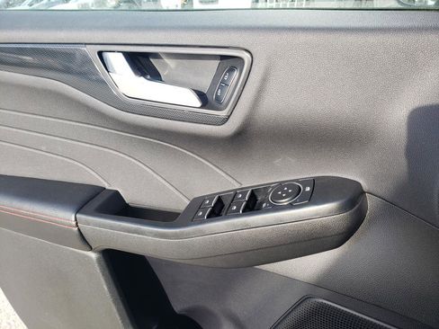 Used 2024 Ford Escape ST-Line image 31