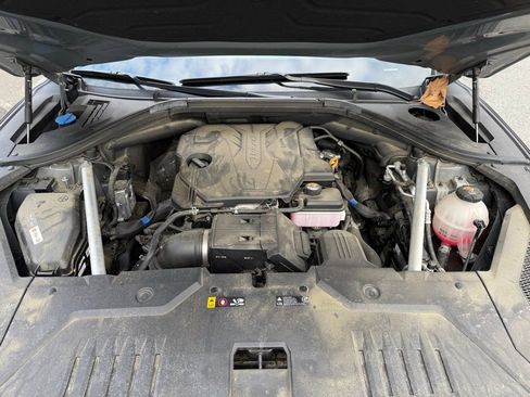 Used 2023 Genesis GV70 2.5T w/ Select Package image 17