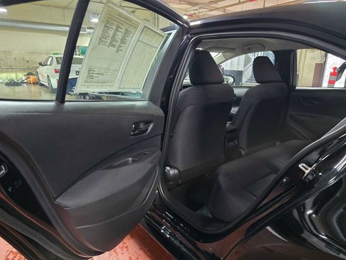 Used 2023 Toyota Corolla LE image 14