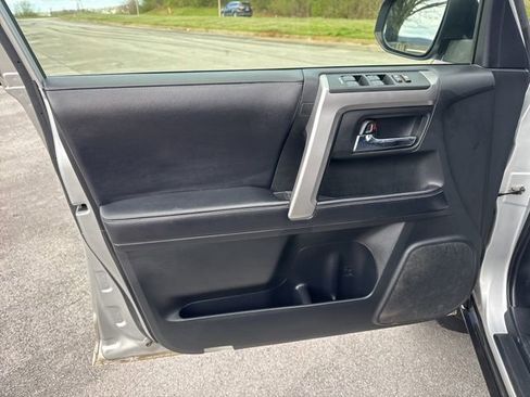 Used 2019 Toyota 4Runner SR5 image 15