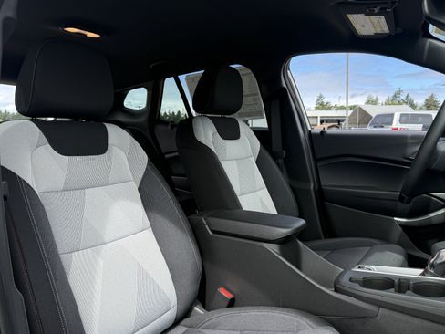 New 2026 Chevrolet Trax RS w/ Driver Confidence Package FWD image 21