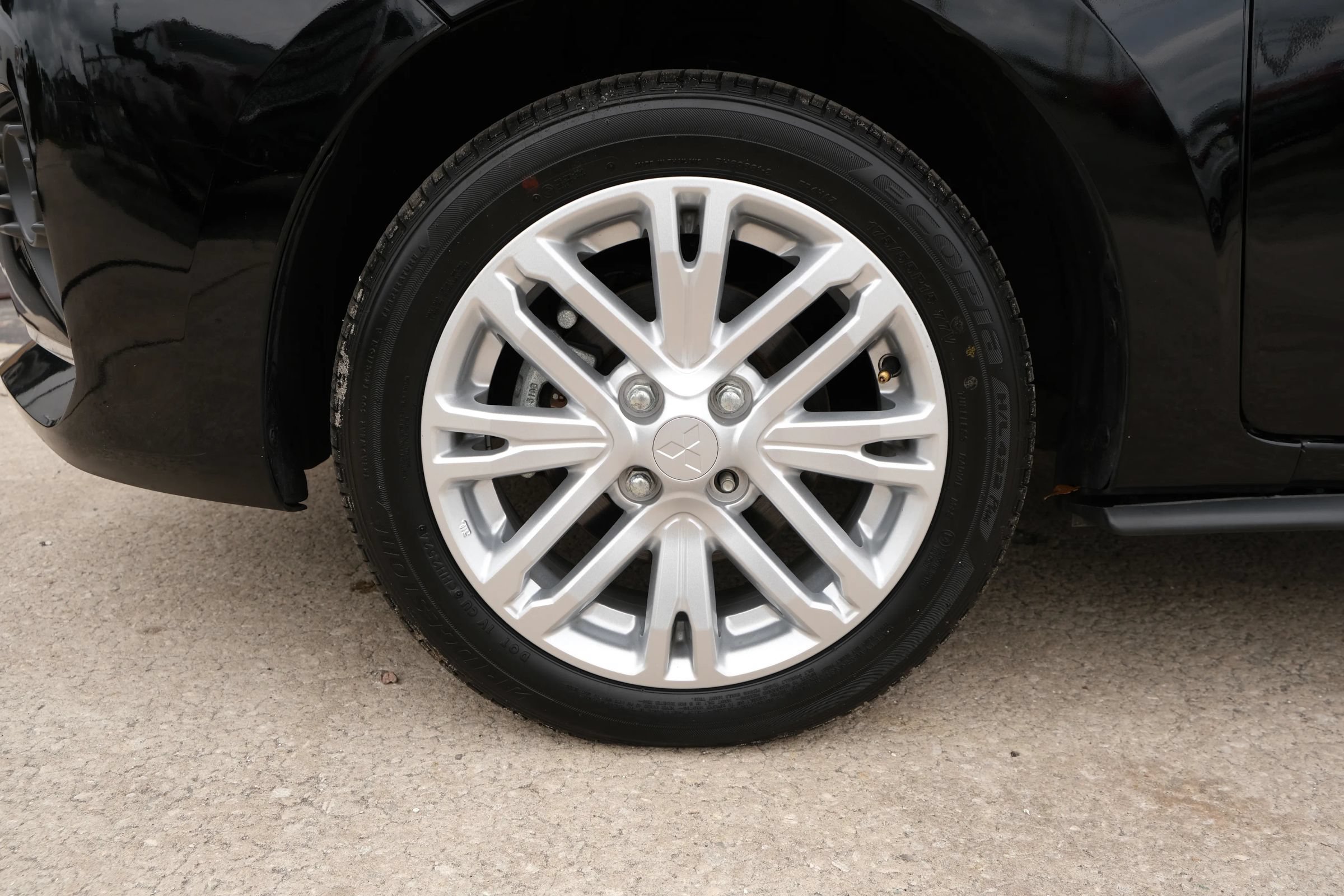 Used 2024 Mitsubishi Mirage G4 LE FWD image 16