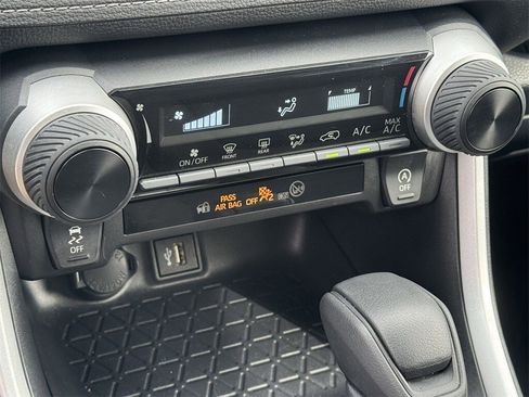 Used 2025 Toyota RAV4 LE image 14