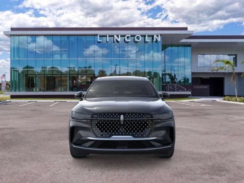 New 2026 Lincoln Nautilus Premier AWD/4WD image 6