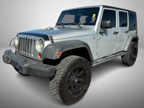 Used 2011 Jeep Wrangler Unlimited Sport image 2