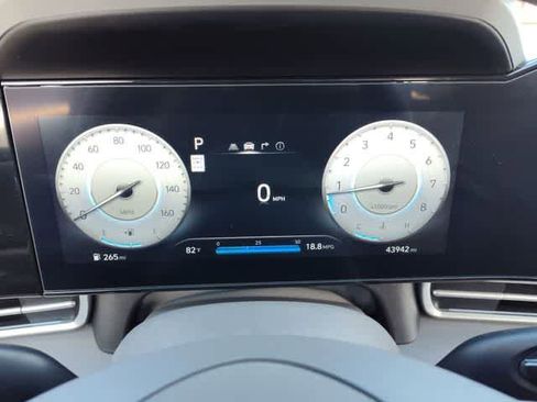 Used 2024 Hyundai Elantra SEL image 26